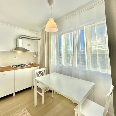 Alquiler a largo plazo de apartamento acogedor en Bucarest, Rumanía