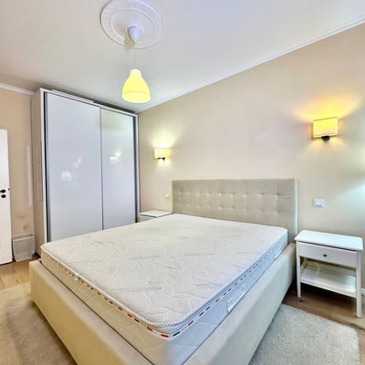 Langfristige Vermietung einer modernen und gemütlichen Wohnung in Bukarest, Rumänien