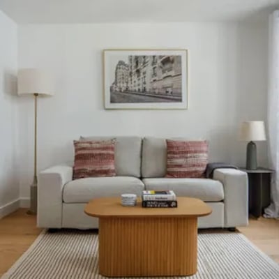 Miete einer gemütlichen, möblierten 2-Zimmer-Wohnung, 58 m², Lyon, Frankreich