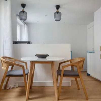 Miete einer gemütlichen, möblierten 2-Zimmer-Wohnung, 58 m², Lyon, Frankreich