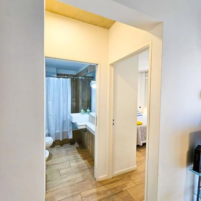 Modern 2-room apartment 68m2 with balcony in Palermo