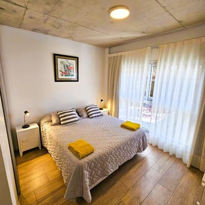 Modern 2-room apartment 68m2 with balcony in Palermo
