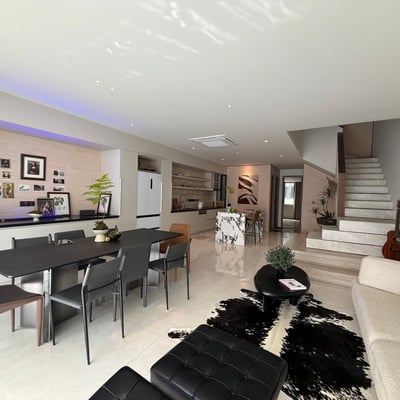 Location d'une villa luxueuse et entièrement meublée avec piscine, près de la plage, Da Nang, Vietnam