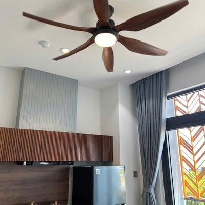 Location d'un appartement luxueux et neuf avec balcon, Ngu Hanh Son, Da Nang, Vietnam