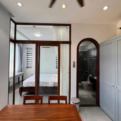 Location d'un appartement luxueux et neuf avec balcon, Ngu Hanh Son, Da Nang, Vietnam