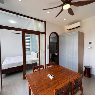 Location d'un appartement luxueux et neuf avec balcon, Ngu Hanh Son, Da Nang, Vietnam
