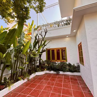 Аренда современного и стильного дома с садом, Сон Тра, Дананг, Вьетнам