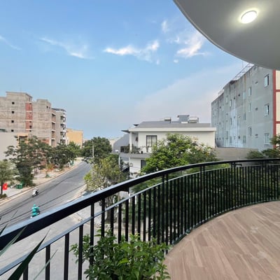 Rent a spacious, modern 75 sqm apartment in the Son Tra district, Da Nang, Vietnam