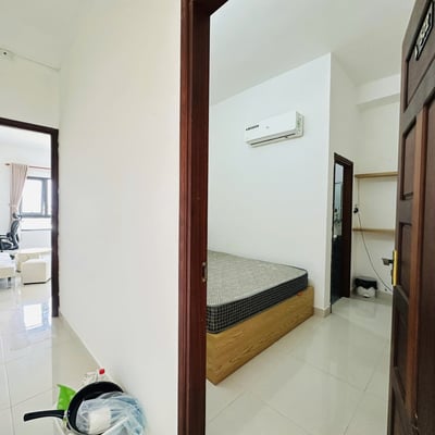 Alquiler de un apartamento espacioso de 45 m² en una zona tranquila cerca de la playa en Da Nang, Vietnam