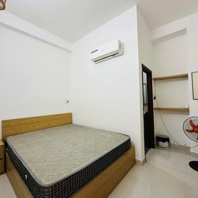 Alquiler de un apartamento espacioso de 45 m² en una zona tranquila cerca de la playa en Da Nang, Vietnam