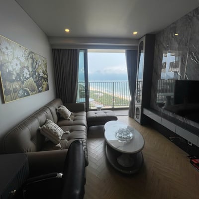 Alquiler de apartamento exclusivo y amueblado con vista al océano, 125 m², Da Nang, Vietnam