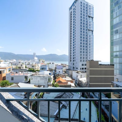 Vermietung einer hellen, komfortablen Wohnung mit Balkon, Son Tra, Da Nang, Vietnam