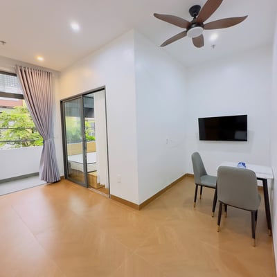 Rent a modern, fully furnished studio with balcony, Ngu Hanh Son, Da Nang, Vietnam