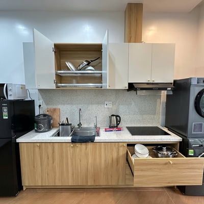 Rent a modern, fully furnished studio with balcony, Ngu Hanh Son, Da Nang, Vietnam