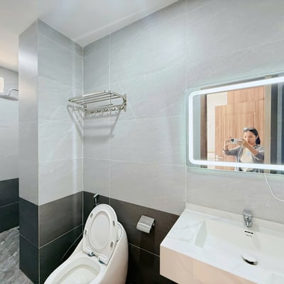 Vermietung einer komfortablen, vollmöblierten Wohnung mit Balkon, Son Tra, Da Nang, Vietnam