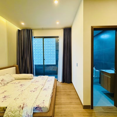 Rent a spacious, fully furnished house near the beach, Thanh Khe, Da Nang, Vietnam