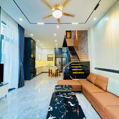 Rent a spacious, fully furnished house near the beach, Thanh Khe, Da Nang, Vietnam