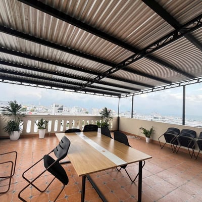 Location d'un penthouse luxueux avec vue panoramique sur la mer, 80 m², Da Nang, Vietnam