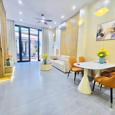 Miete einer hellen, großzügigen 3-Zimmer-Wohnung, Da Nang, Vietnam