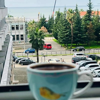 Location d'un appartement spacieux et confortable, Batoumi, Géorgie