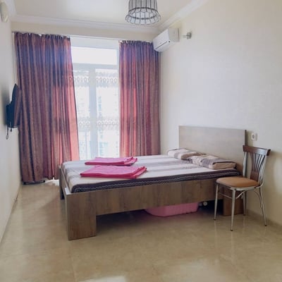 Alquiler de apartamento luminoso y confortable, Batumi, Georgia