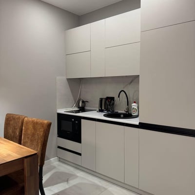 Alquiler de apartamento moderno y espacioso, Batumi, Georgia