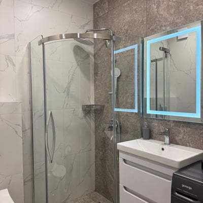 Location d'un appartement moderne et spacieux, Batoumi, Géorgie