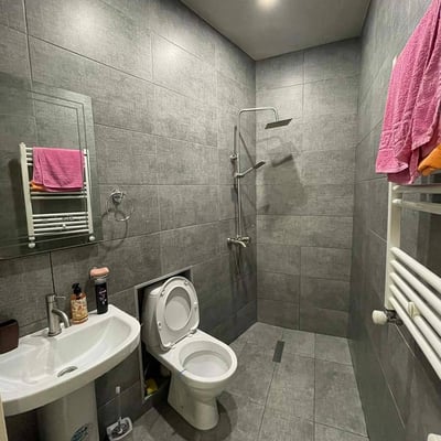 Location d'un appartement meublé et lumineux, Batoumi, Géorgie