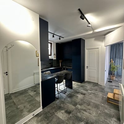 Alquiler de apartamento luminoso y completamente amueblado, Batumi, Georgia