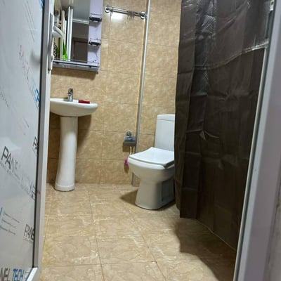 Location d'un appartement spacieux et entièrement meublé, Batoumi, Géorgie