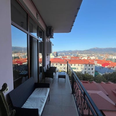 Rent a bright, modern apartment, Batumi, Georgia