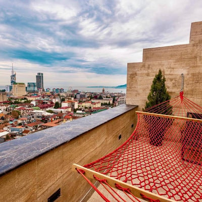 Vermietung einer gemütlichen, komfortablen Wohnung mit Terrasse, Batumi, Georgien