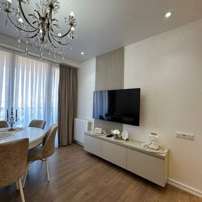 Vermietung einer modernen, möblierten Wohnung, Batumi, Georgien