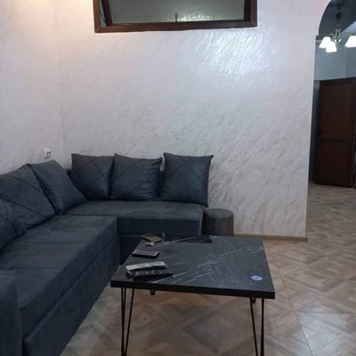 Vermietung einer gemütlichen, möblierten Wohnung, Batumi, Georgien