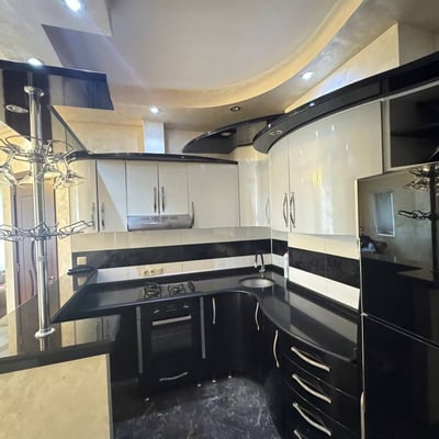 Location d'un appartement spacieux avec deux chambres proche de la mer, Batumi, Géorgie