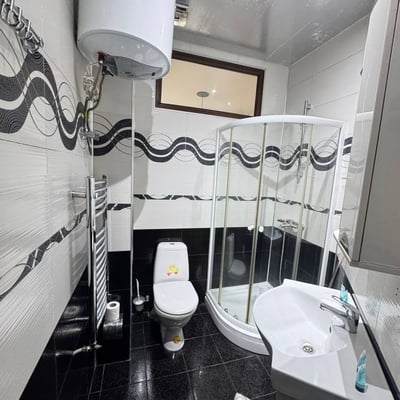 Location d'un appartement spacieux avec deux chambres proche de la mer, Batumi, Géorgie