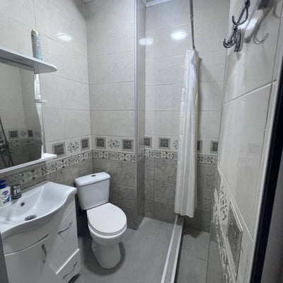 Location d'un appartement confortable et meublé à Batumi, Géorgie