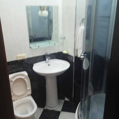 Location d'un appartement spacieux et meublé, Batoumi, Géorgie