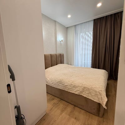 Location d'un appartement lumineux et meublé, Batoumi, Géorgie