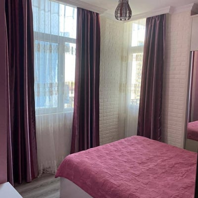 Vermietung einer hellen, möblierten Wohnung, Batumi, Georgien