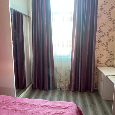 Vermietung einer hellen, möblierten Wohnung, Batumi, Georgien