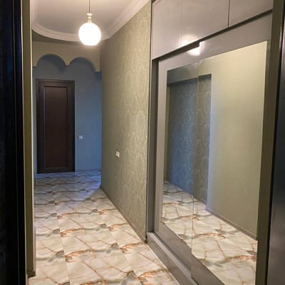 Vermietung einer hellen, möblierten Wohnung, Batumi, Georgien