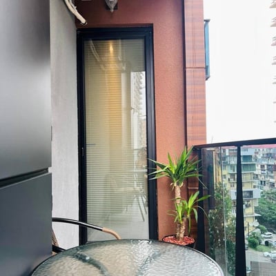 Location d'un appartement moderne et lumineux, Batoumi, Géorgie