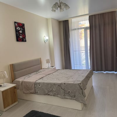 Neue möblierte Wohnung zur Miete in Meeresnähe, Batumi