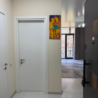 Neue möblierte Wohnung zur Miete in Meeresnähe, Batumi
