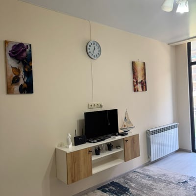 Neue möblierte Wohnung zur Miete in Meeresnähe, Batumi