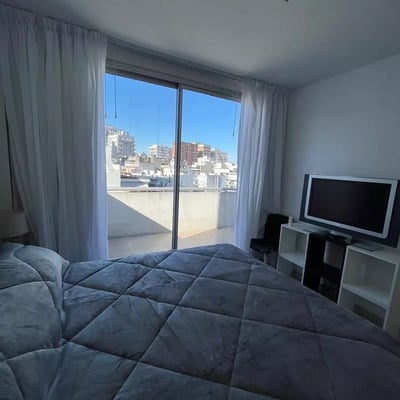 2-Bedroom Apartment with Balcony in Belgrano, Buenos Aires