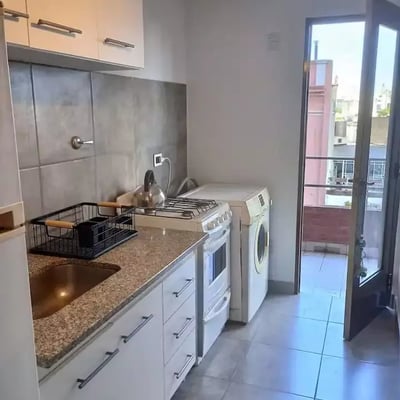 2-Bedroom Apartment for Rent with Balcony in Almagro, Buenos Aires