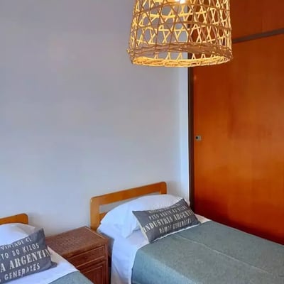 2-Bedroom Apartment for Rent with Balcony in Almagro, Buenos Aires