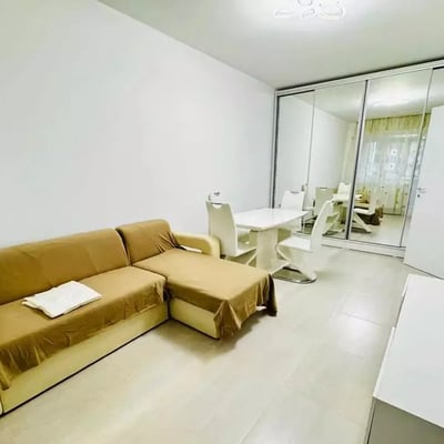 Miete einer gemütlichen 2-Zimmer-Wohnung, Brâncoveanu-Luica, Bukarest, Rumänien
